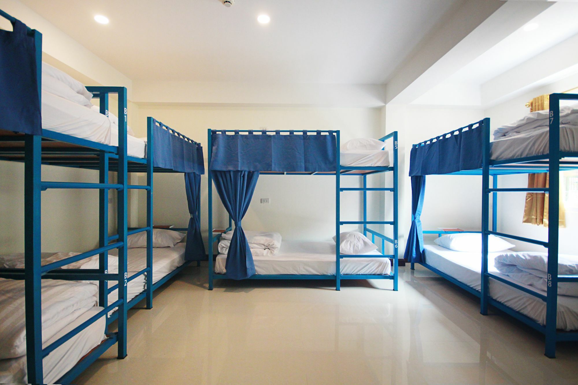 Happy Hostel Pattaya Exterior photo