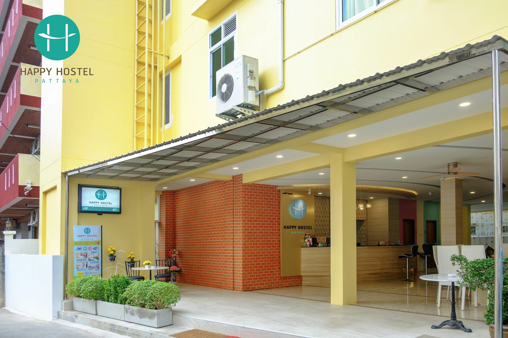 Happy Hostel Pattaya Exterior photo
